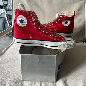 Vintage converse made in USA men’s size 6.5 brand new wearable. Rare red hi top